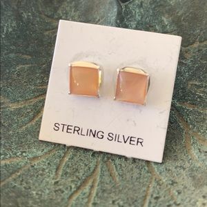 Caramel Shell Studs